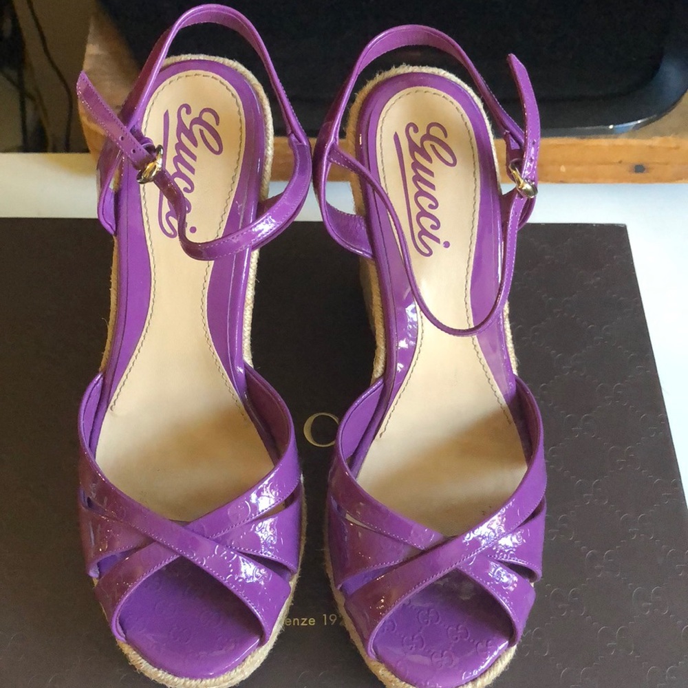 Used 1 time only Gucci wedges